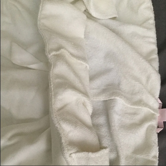 Brand new Victoria Secret Joggers 🔴CREAM ONLY🔴 - Picture 3 of 3